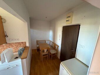 Nabízím k pronájmu krásný byt 2+1 o rozloze 50 m², který se 