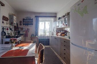 We can arrange for you the sale of a village family house which is located in the border…