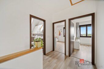 Family house 5+kk in Lidice near Prague with beautiful corner plot