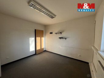 Oferujemy do wynajęcia zestaw 11 przestrzeni biurowych o