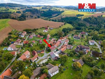 Nabízíme k prodeji stavební pozemek o rozloze 1954 m² v klid