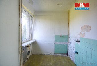 Nabízíme k prodeji prostorný rodinný dům se dvěma samostatný