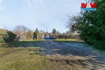 Nabízíme k prodeji krásnou zahradu o rozloze 2103 m² na břeh