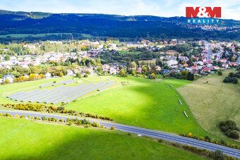 We offer for sale an extensive plot of land measuring 19,985 m² designated by zoning plan for…