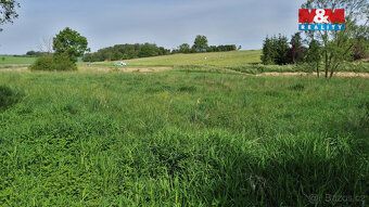 Sale of an attractive building plot measuring 2914 m² in a quiet and picturesque part of…