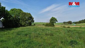 Sale of an attractive building plot measuring 2914 m² in a quiet and picturesque part of…