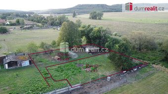 For sale: Building plot of land with total area of 1,810 m² in the town of Louny.