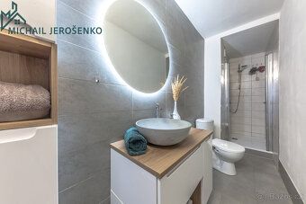Multi-generational family house with investment potential in Kostelec