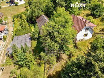 For sale: Building plot in picturesque village of Čakovice, district of Benešov near Prague - East.
