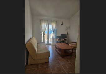 Nabízíme k prodeji vybavený byt o velikosti 41m2, který se n