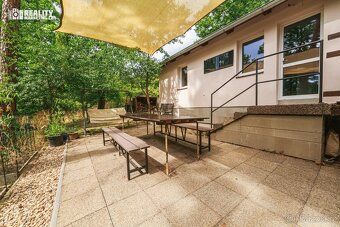 Your oasis of peace, yet within city reach - modern cottage on 