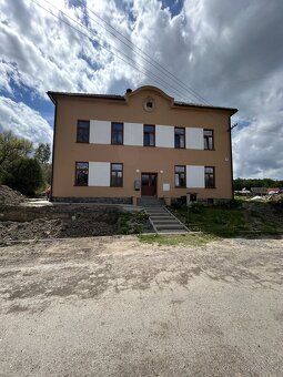 Nabízíme Vám k dlouhodobému pronájmu  zděný  byt 3+kk  OV v 
