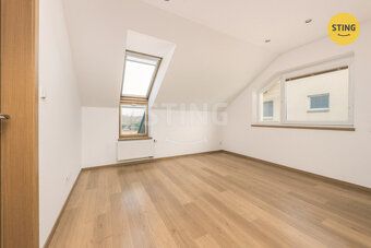 We offer for sale a very nice terraced family house in Pardubice