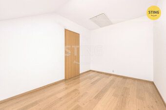 We offer for sale a very nice terraced family house in Pardubice