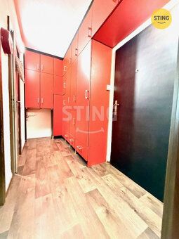 This is a nicely renovated 1+1 apartment of 41 sqm with balcony (3rd floor).