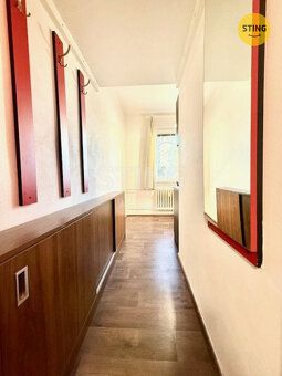 This is a nicely renovated 1+1 apartment of 41 sqm with balcony (3rd floor).