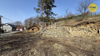 We offer for sale a building plot of 954m² in the village of Do