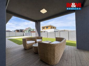 Nabízíme k prodeji novostavbu moderního bungalovu 4+kk v jed