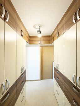 Nabízíme k pronájmu krásný byt 3 + kk, který se nachází na a