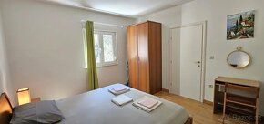 We offer for sale this beautiful 2-bedroom apartment on the first floor in a building located…