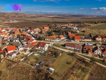 BO! Vám nabízí k prodeji exkluzivní stavební parcelu.
Toužít