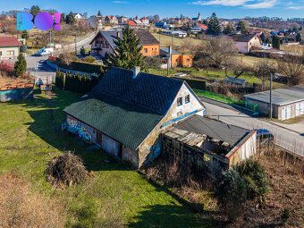 BOží místo s příběhem – dům u řeky, pár kroků od centra Haví