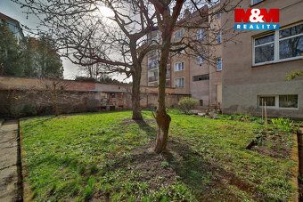 Exkluzivně nabízíme k pronájmu vzdušný světlý byt 3+kk o cel