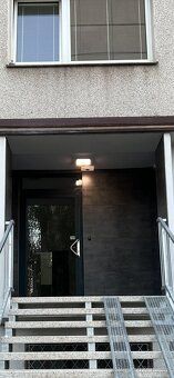 Nabízíme volný byt, ihned k pronájmu. Byt je po částečné rek