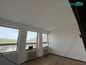 Pronájem kancelářských prostor o rozloze 22 m2, Mariánské Lá