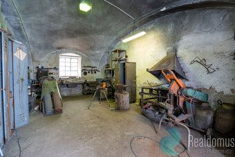 REALDOMUS Vám ve výhradním zastoupení majitele zprostředkuje