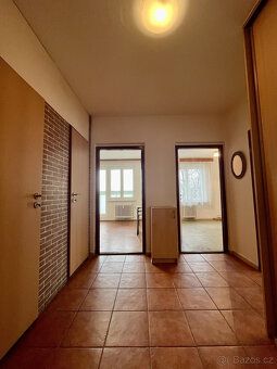 We offer for long-term sublet a bright and spacious 3BR apartment