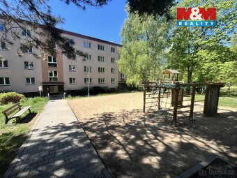 Nabízíme k prodeji prostorný byt o dispozici 3+1 a užitné pl