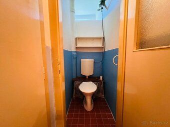 I am offering for sale a very spacious 3BR apartment with an attic and garden that has great…
