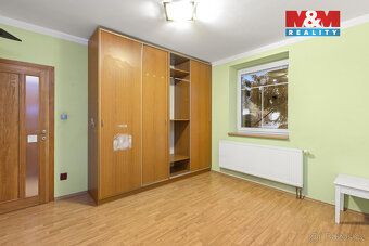 Nabízíme vám ke koupi prostorný dům v Chrudimi s krásnou zah