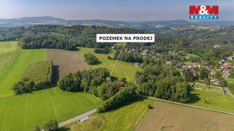 Radčice, 963 m². Klidná část obce bez přímého ruchu a s otev