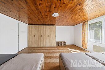 Dreaming of your own peaceful oasis in the middle of nature?