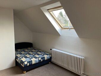 We offer for long-term rent a spacious and bright apartment in Prague 5