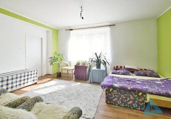 Nabízíme k pronájmu byt o dispozici 2+1 s balkonem a sklepem