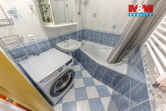 Nabízíme k prodeji útulný byt 2+kk s parkovacím stáním v obl