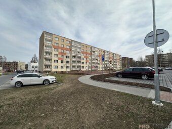 We offer for sale an apartment in exclusive representation of 2+1 with loggia in personal…