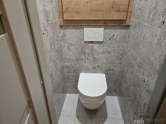 We offer for sale an apartment in exclusive representation of 2+1 with loggia in personal…