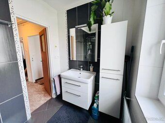 I am offering for sale an apartment 3 + kk in private ownership of size 