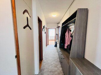 I am offering for sale an apartment 3 + kk in private ownership of size 