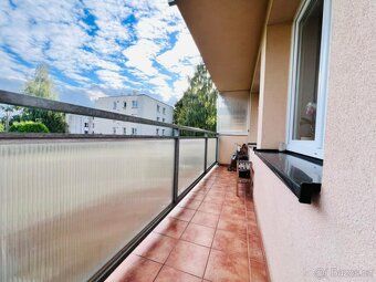 I am offering for sale an apartment 3 + kk in private ownership of size 
