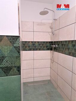 Pronájem zrekonstruovaného, slunného bytu 2+kk, 65 m², ve 2.