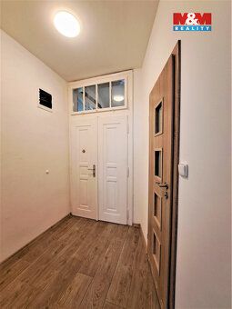 Pronájem zrekonstruovaného, slunného bytu 2+kk, 65 m², ve 2.