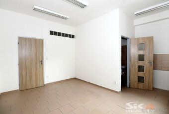 We offer for long-term rent commercial spaces located close to city center suitable for any…