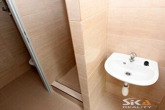 We offer for long-term rent commercial spaces located close to city center suitable for any…