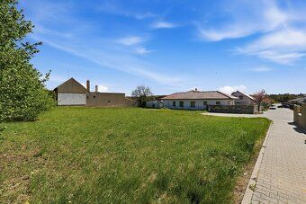 Building plot of 1,107 sqm in Mělník, Maloborecká street, lot No.