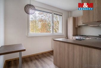 Nabízíme pronájem nadstandardního bytu o dispozici 3+1 a vel